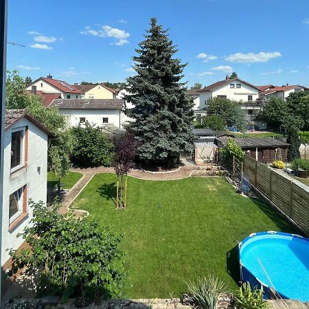 Helle Und Gemuetliche Ferienwohnung In Lorsch Esterno foto