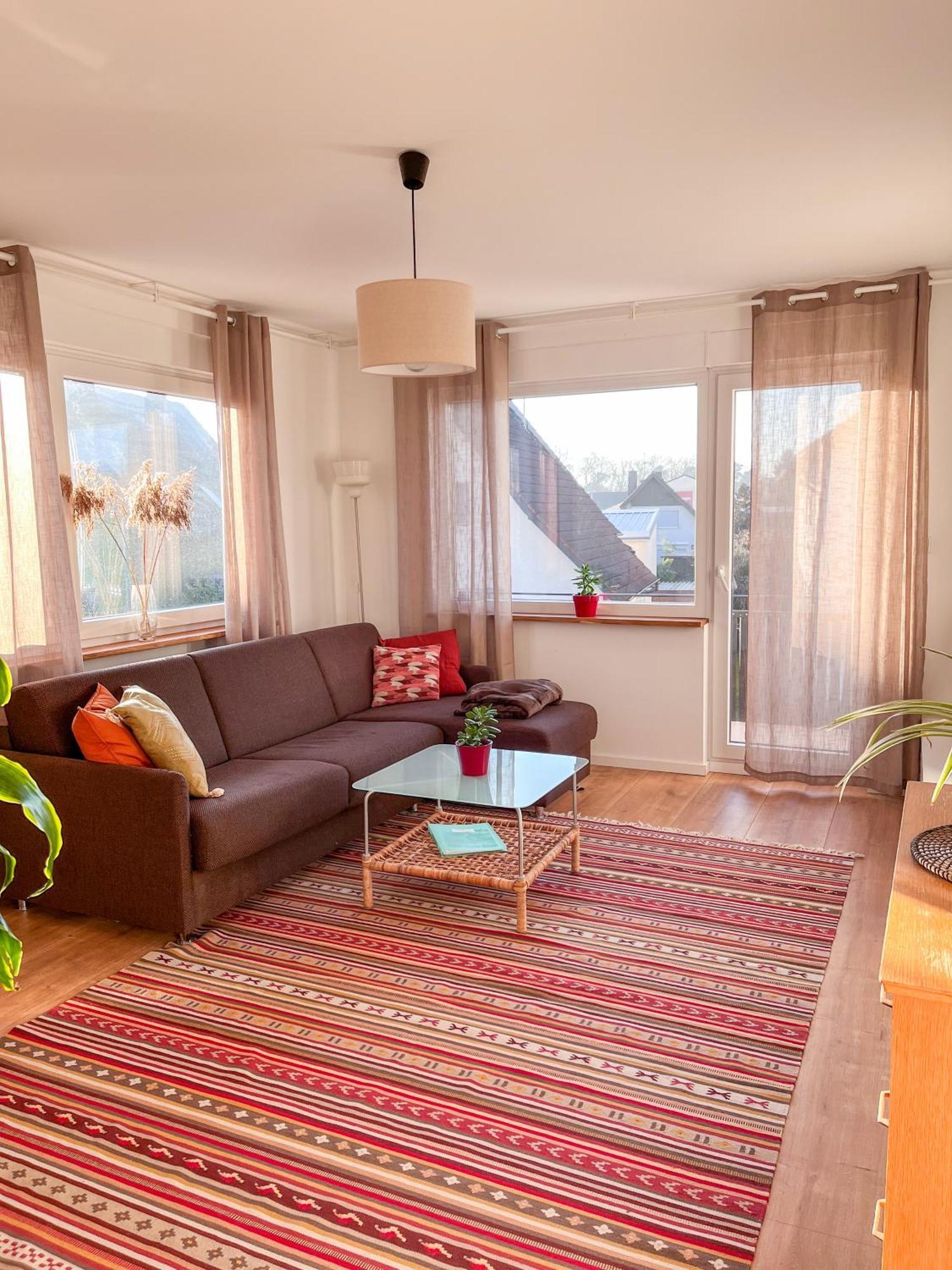 Helle Und Gemuetliche Ferienwohnung In Lorsch Esterno foto